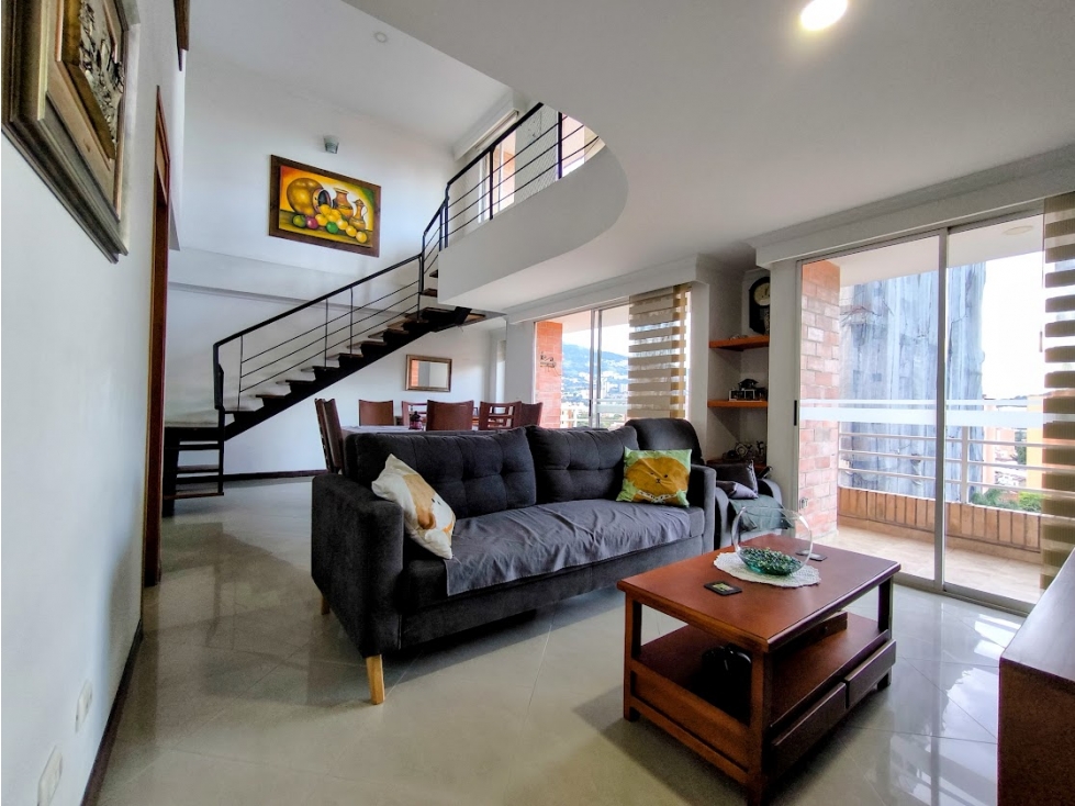 PENTHOUSE DUPLEX CON TERRAZA EN LAURELES — foto 2