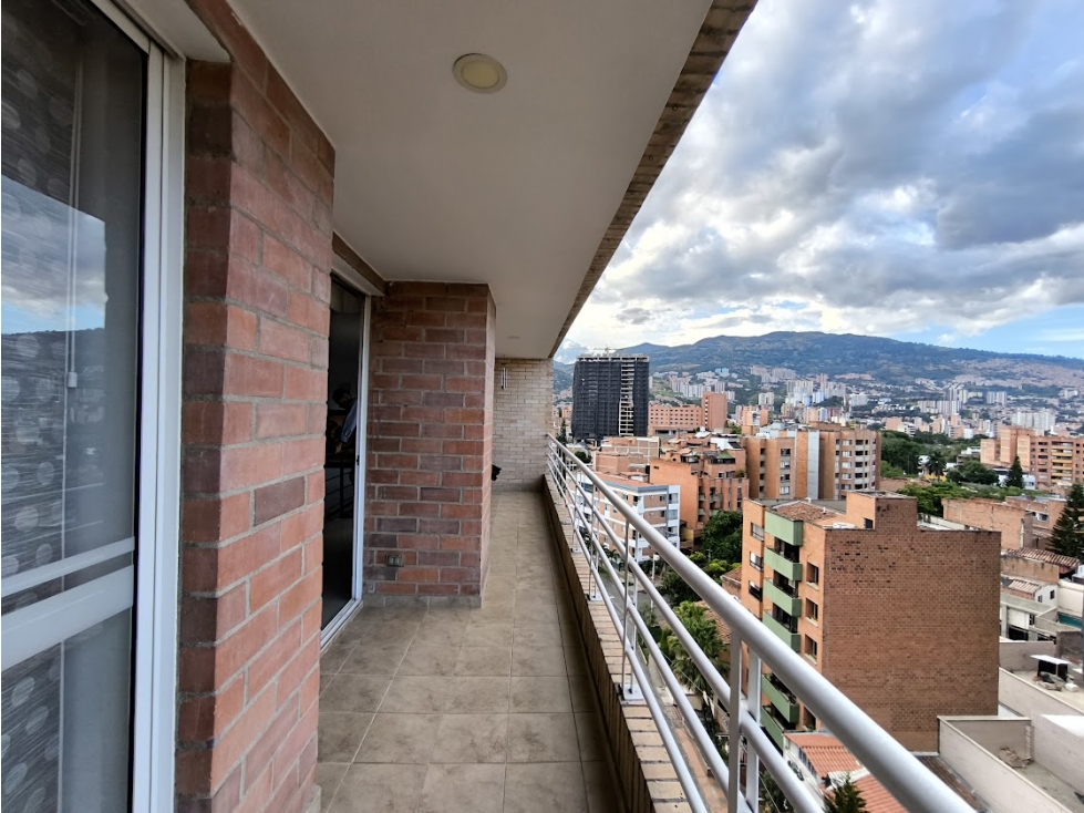 PENTHOUSE DUPLEX CON TERRAZA EN LAURELES — foto 4