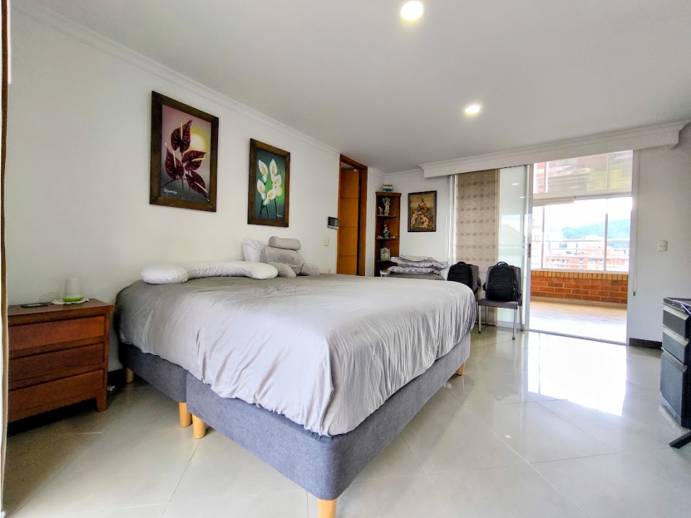 PENTHOUSE DUPLEX CON TERRAZA EN LAURELES — foto 6
