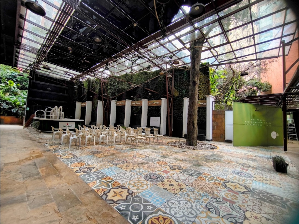 LOCAL COMERCIAL EN LA STRADA — foto 5