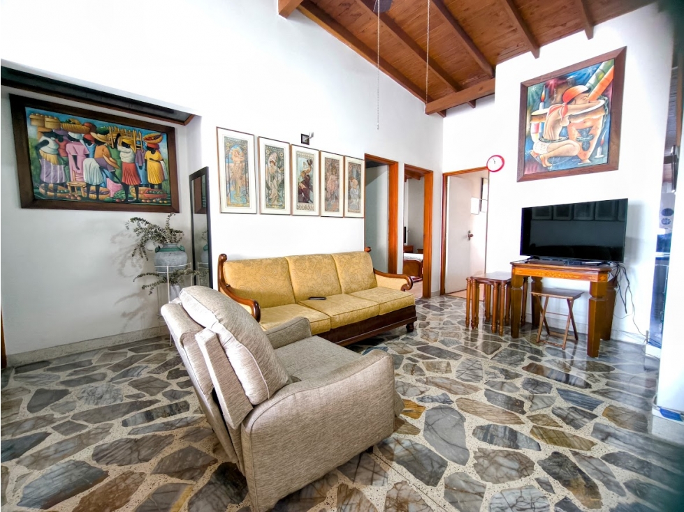 APARTAMENTO EN LAURELES PISO 4 ACCESO POR ESCALAS — foto 2