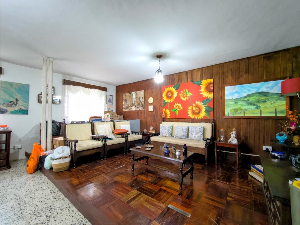 CASA INDEPENDIENTE EN SAN JOAQUIN CON GRAN POTENCIAL — foto 5