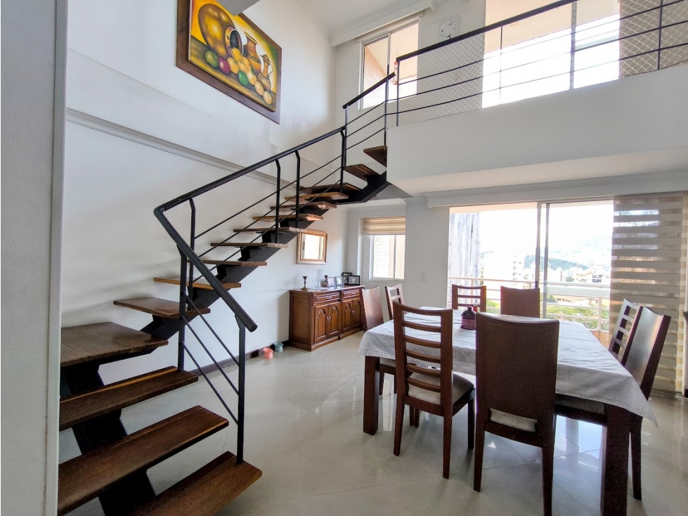 PENTHOUSE DUPLEX CON TERRAZA EN LAURELES