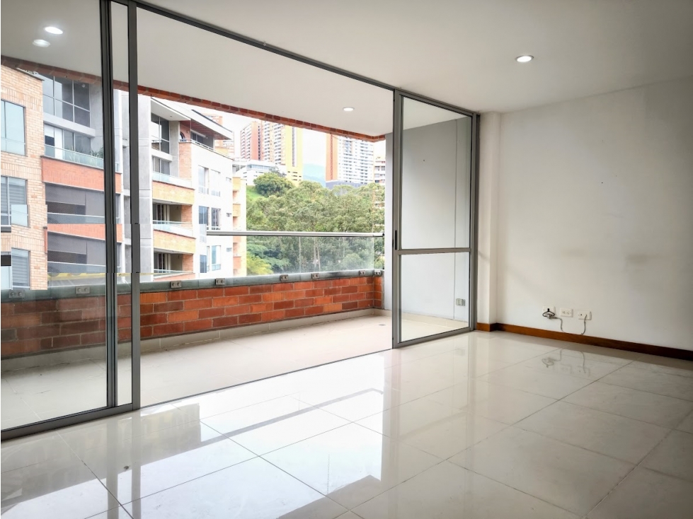 Envigado Cumbres 84 m², 3 alcobas y amplio balcón - 3