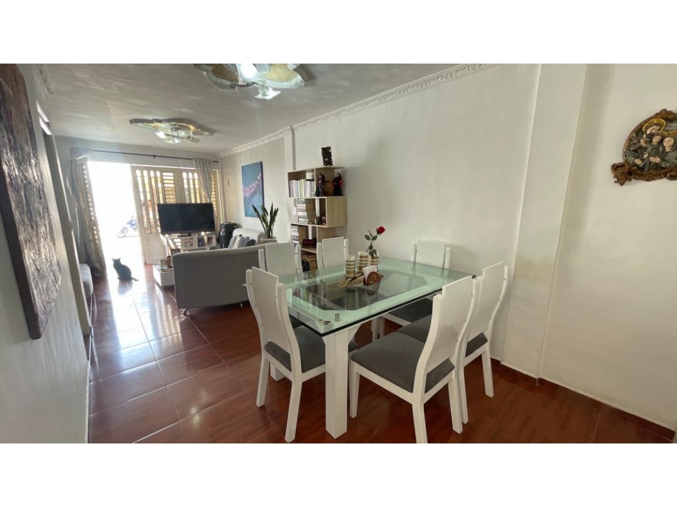 CASA UNIFAMILIAR EN PORTALES DE BUENOS AIRES EN VENTA, PALMIRA-VALLE — foto 3