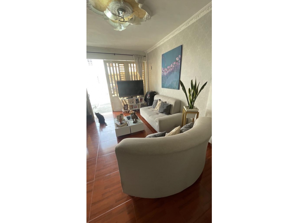 CASA UNIFAMILIAR EN PORTALES DE BUENOS AIRES EN VENTA, PALMIRA-VALLE — foto 4
