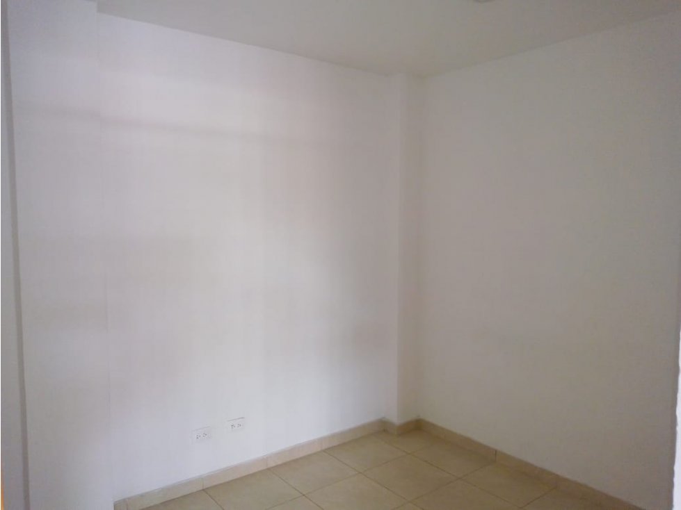 EN ALQUILER APARTAMENTO SEGUNDO PISO PORTAL DE LAS PALMAS PALMIRA — foto 4