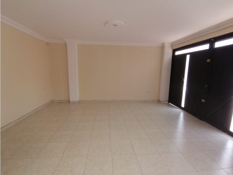 CASA EN VENTA CON AMPLIOS ESPACIOS EN LAS FLORES, PALMIRA - VALLE — foto 2