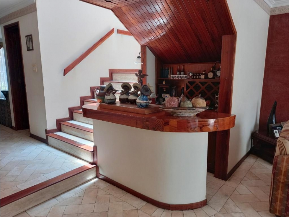 CASA CIUDAD JARDIN CON AMPLIOS ESPACIOS,ACABADOS DE LUJO EN VENTA,CALI - 2