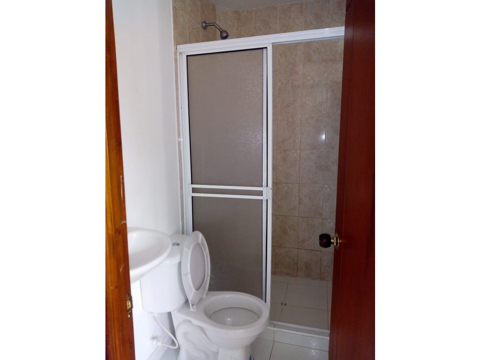 EN ALQUILER APARTAMENTO SEGUNDO PISO PORTAL DE LAS PALMAS PALMIRA — foto 5