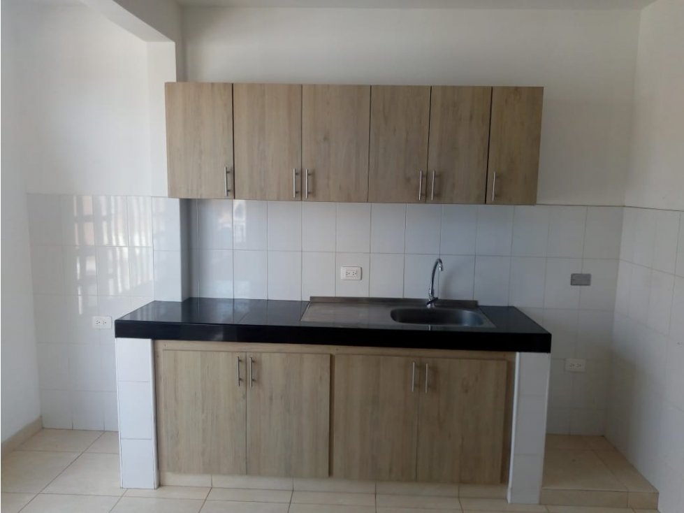 EN ALQUILER APARTAMENTO SEGUNDO PISO PORTAL DE LAS PALMAS PALMIRA — foto 2