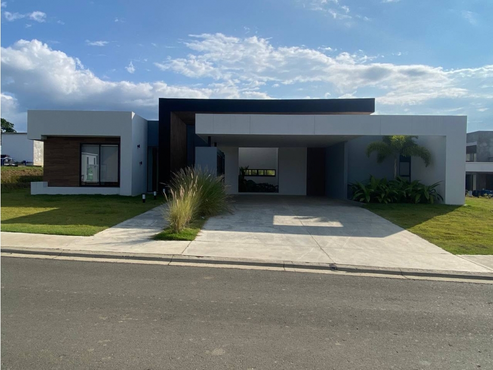 Casa Campestre Venta en Pereira - Cerritos