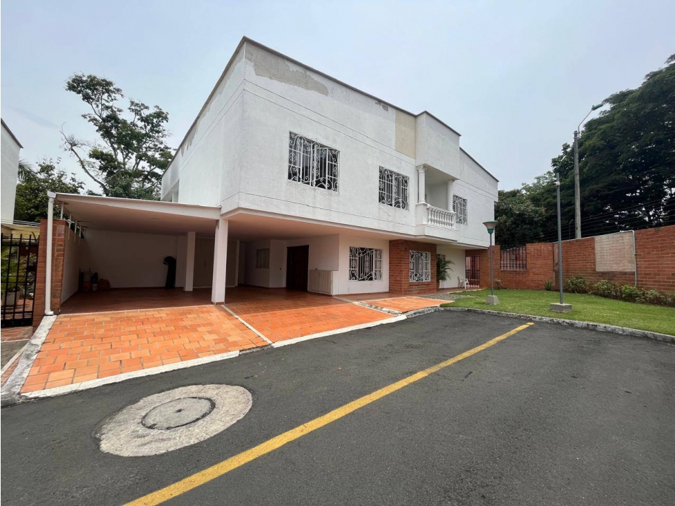 Casa en Venta en Cali - Ciudad Jardin