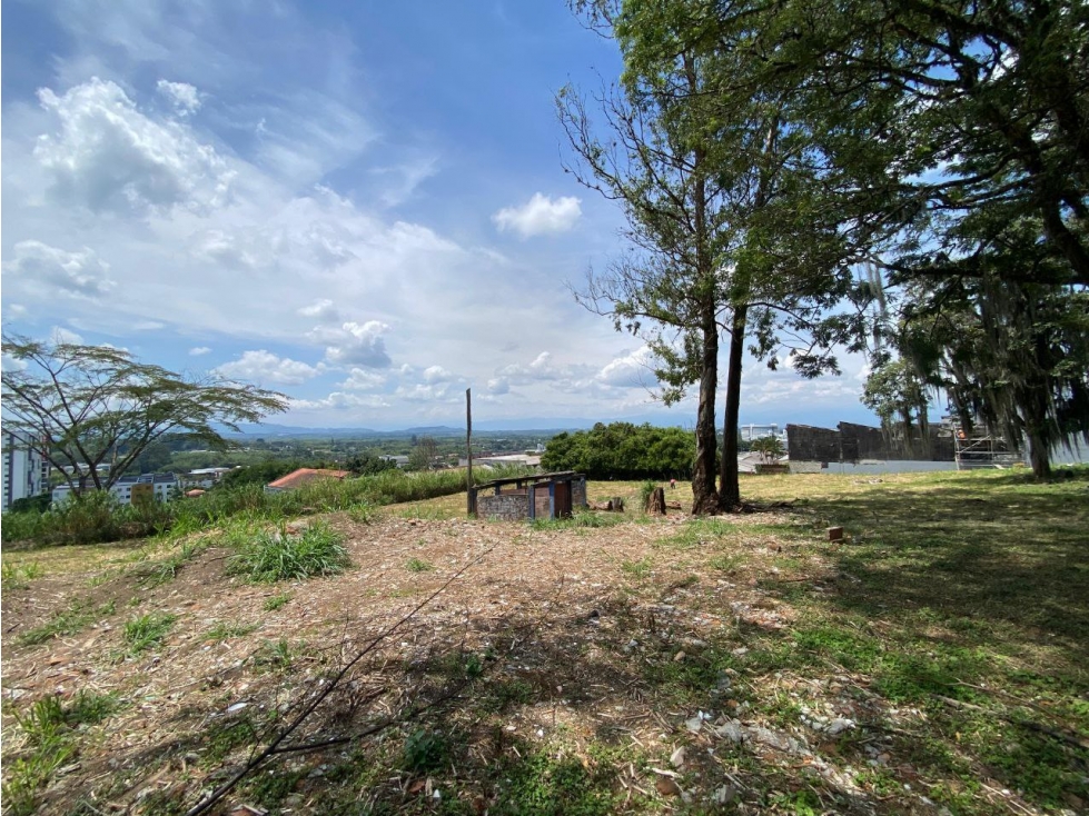 Lote en Venta en Pereira - Av. 30 de Agosto — foto 2