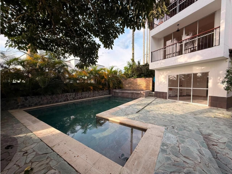 Casa Campestre en Venta en Pereira - Vía Armenia