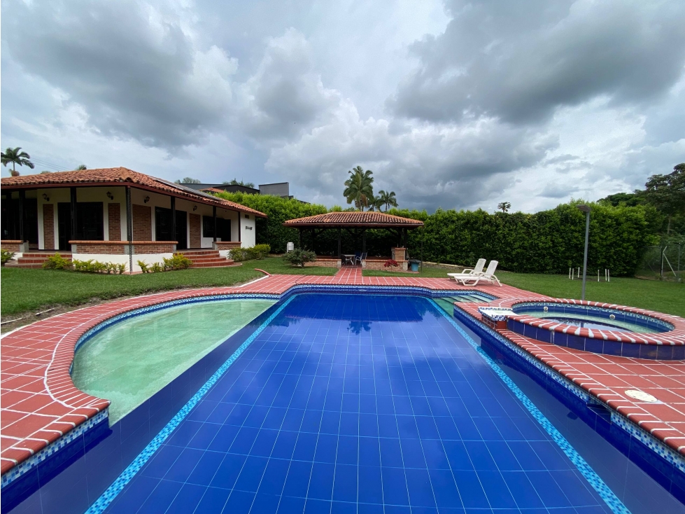 Casa Campestre en Venta y Renta / Pereira - Cerritos