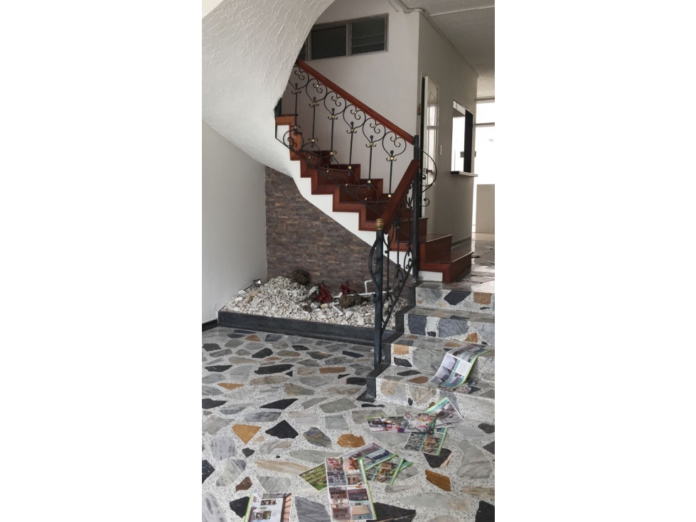 Casa Comercial en Venta / Pereira - Pinares