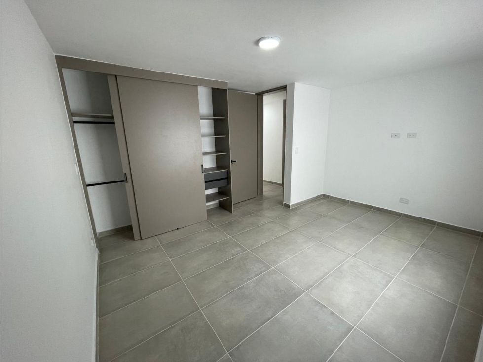 Apartamento en Belén, sector Miravalle — foto 4