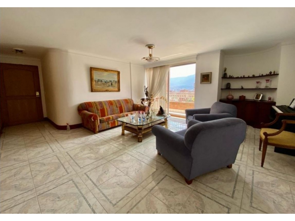 Venta de Apartamento Duplex en Laureles
