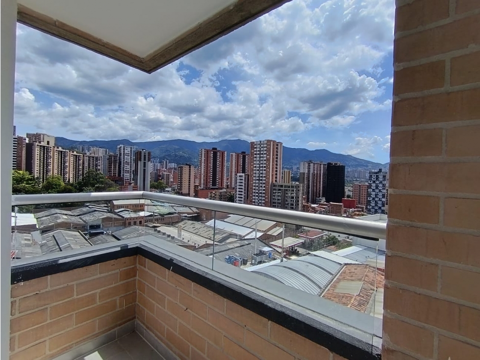 Venta Apartamento en Alto de Las Flores Sabaneta — foto 2