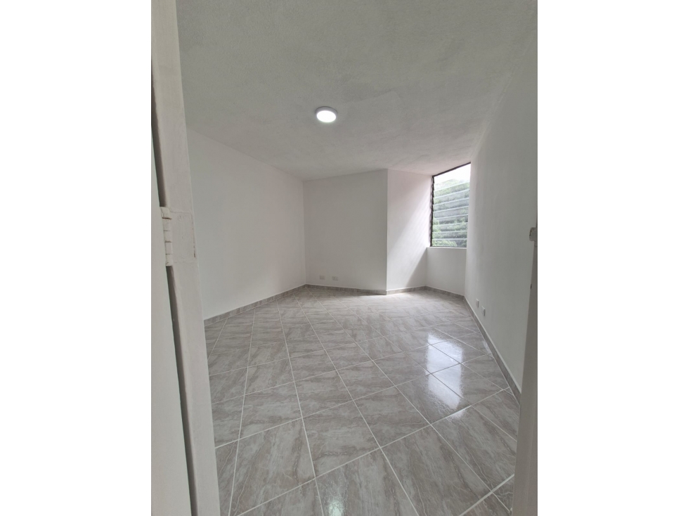 Venta de Apartamento en el Poblado, sector Loma del Encierro — foto 3