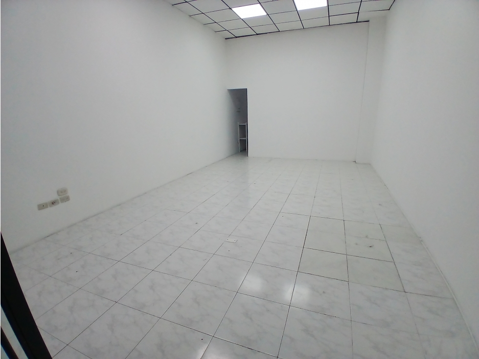 ARRIENDO LOCAL CABLE MANIZALES | 38 MTS2
