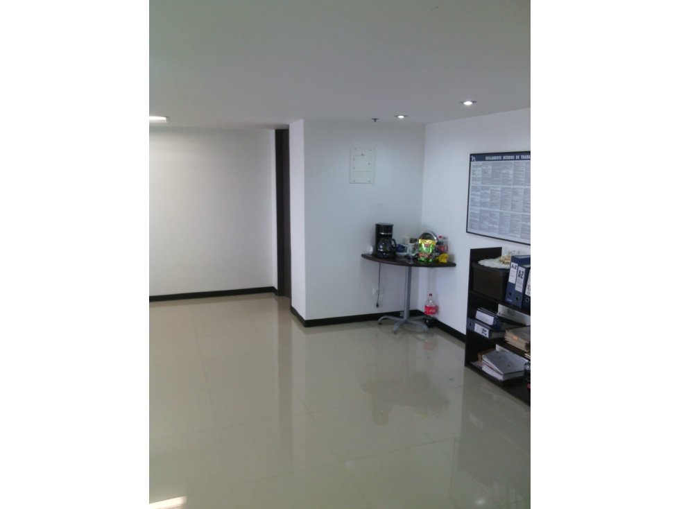 ARRIENDO OFICINA LAURELES MANIZALES | ARRIENDOS MANIZALES