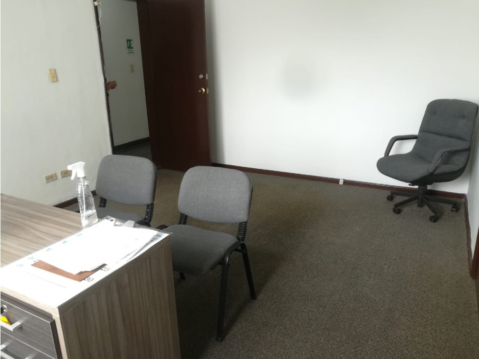 ALQUILER OFICINA AV SANTANDER, MANIZALES - 2