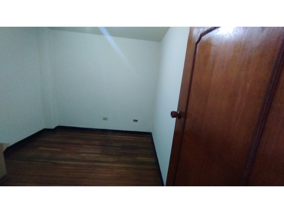 CASA CON RENTA EN VENTA EN EL CENTRO MANIZALES | VENTA CASA — foto 3