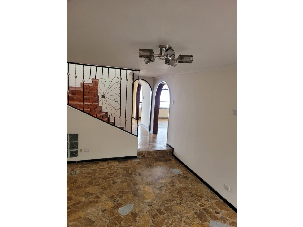CASA CON RENTA EN VENTA EN CHIPRE MANIZALES | VENTA CASA — foto 3
