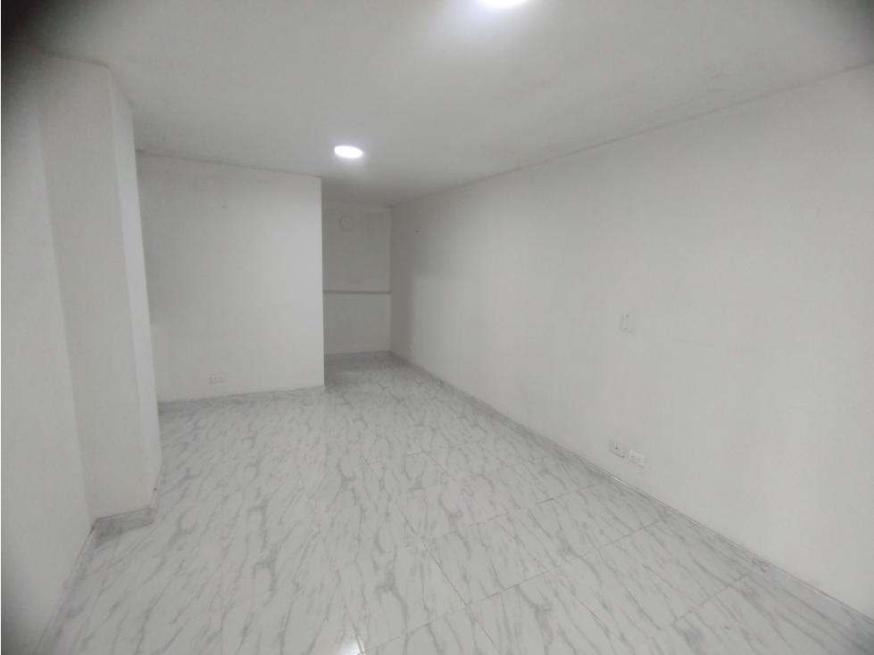 ARRIENDO CONSULTORIO VERSALLES MANIZALES | ASCENSOR