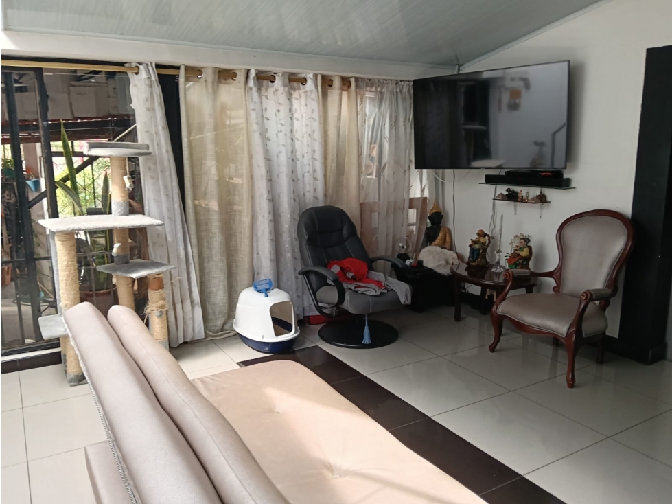 VENTA CASA CON RENTA FATIMA MANIZALES | 5 ALCOBAS-7 BAÑOS — foto 2