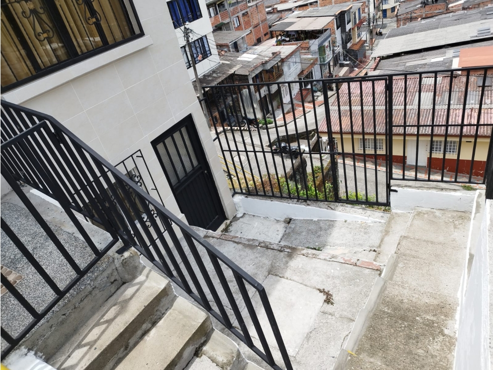 VENTA APARTAESTUDIO POR EL HOSPITAL DE CHINCHINÁ | APTO BARATO - 4