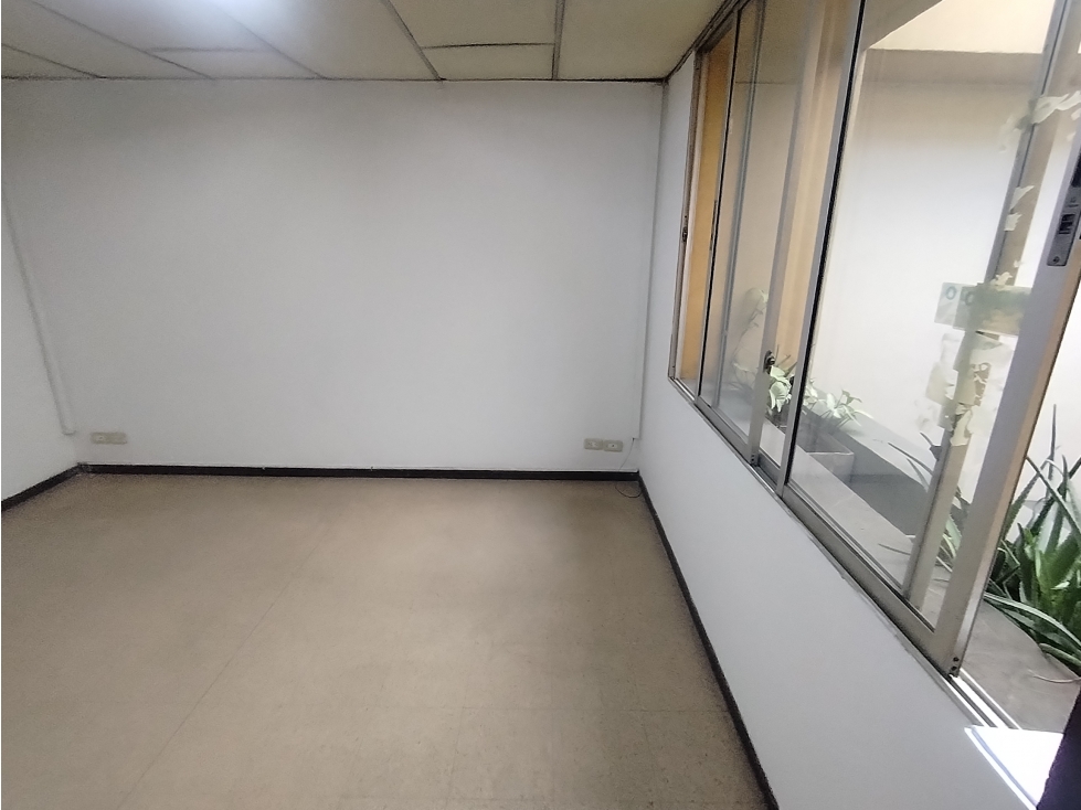 OFICINA EN ARRIENDO EN EL CENTRO DE MANIZALES | ARRIENDOS MANIZALES — foto 3