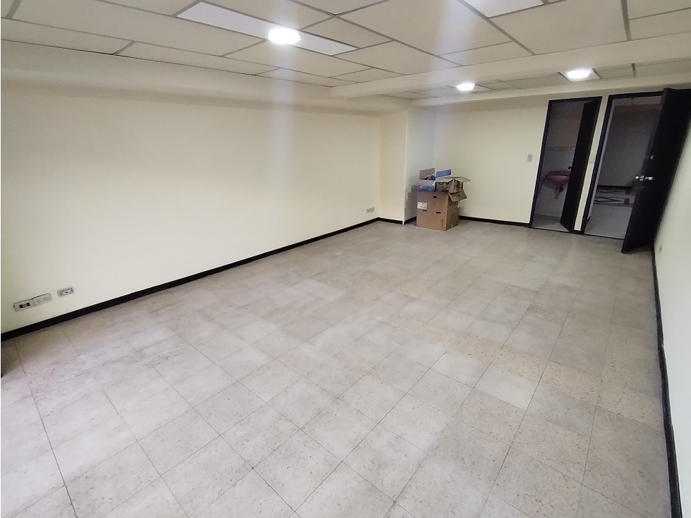 OFICINA EN ARRIENDO EN EL CENTRO DE MANIZALES | ARRIENDOS MANIZALES — foto 3