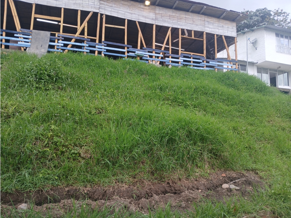 ARRIENDO CASA CAMPESINA-FINCA BAJO TABLAZO MANIZALES|VIA CHINCHINA - 2