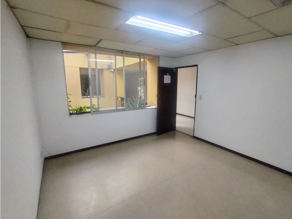 OFICINA EN ARRIENDO EN EL CENTRO DE MANIZALES | ARRIENDOS MANIZALES — foto 4