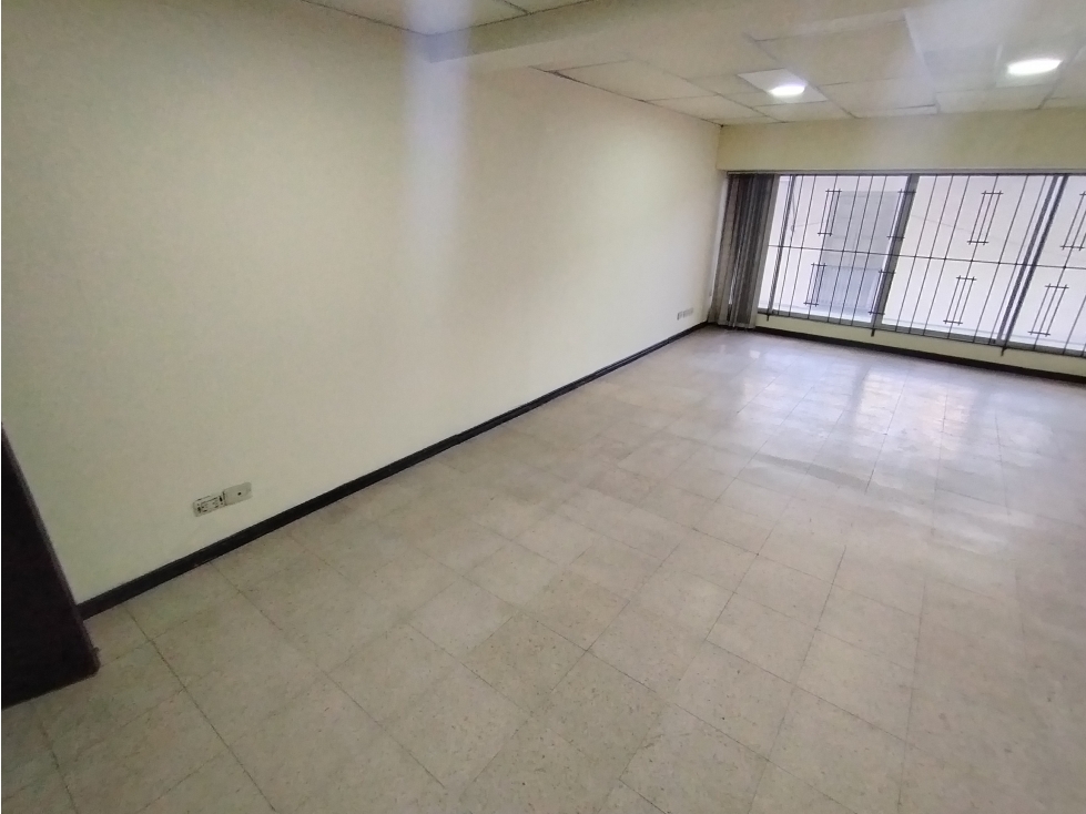 OFICINA EN ARRIENDO EN EL CENTRO DE MANIZALES | ARRIENDOS MANIZALES — foto 5