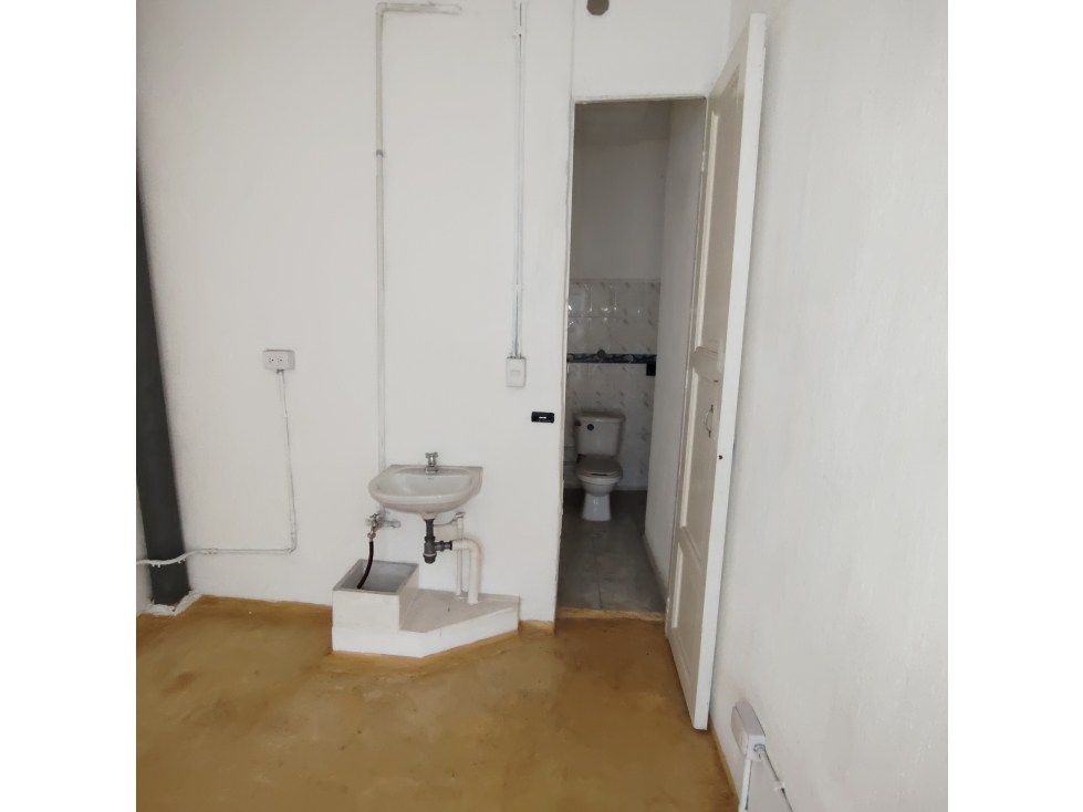 ARRIENDO BODEGA EN CENTRO MANIZALES | ARRIENDOS MANIZALES - 3