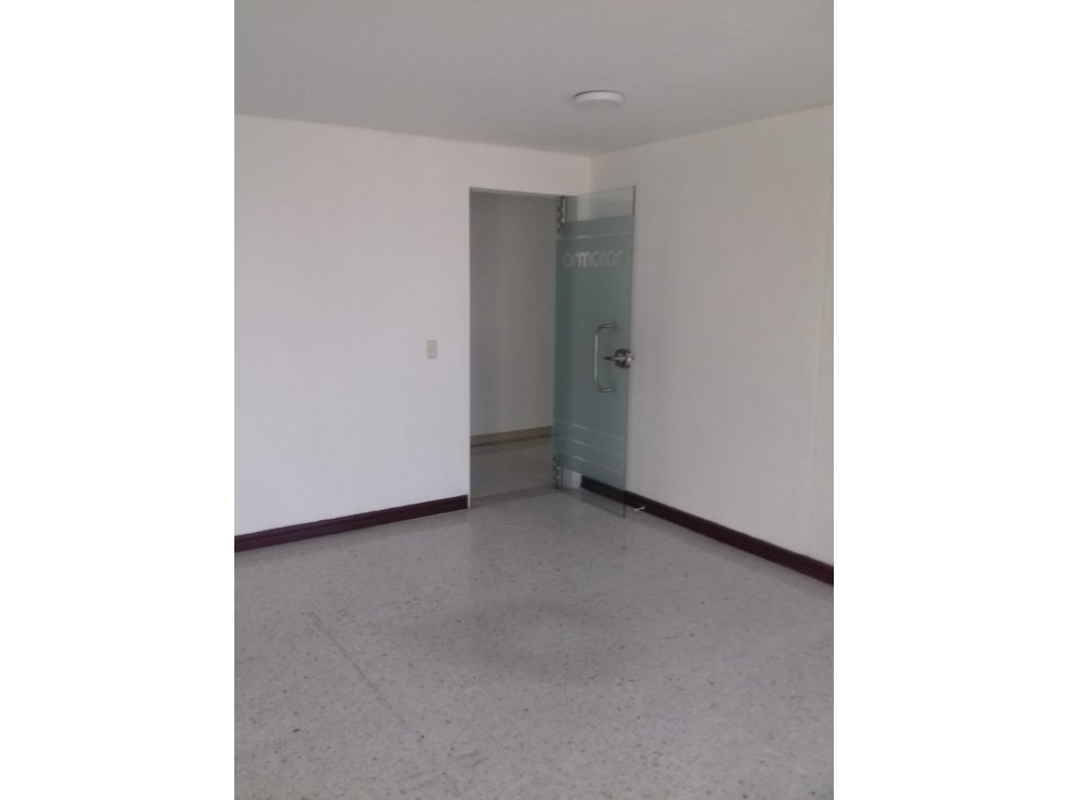 ARRIENDO OFICINA POR EL BATALLÓN MANIZALES | ARRIENDOS MANIZALES — foto 2