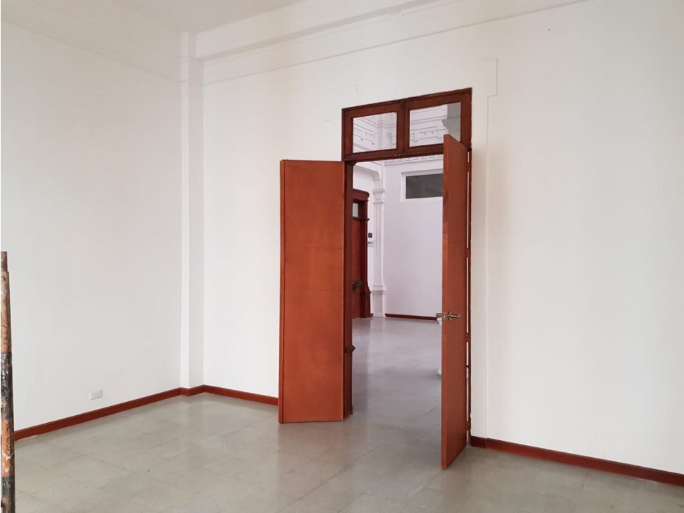 ARRIENDO OFICINA EN EL CENTRO DE MANIZALES | ARRIENDOS MANIZALES — foto 2