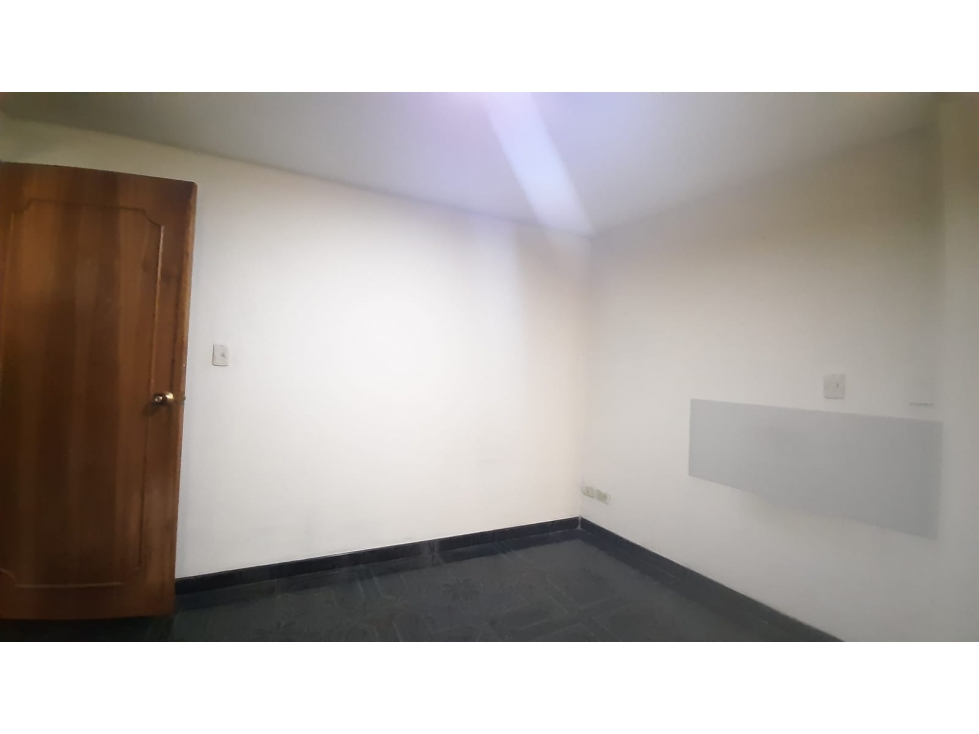 VENTA DE CASA EN CHIPRE MANIZALES | CASA DE 10 HABITACIONES — foto 3