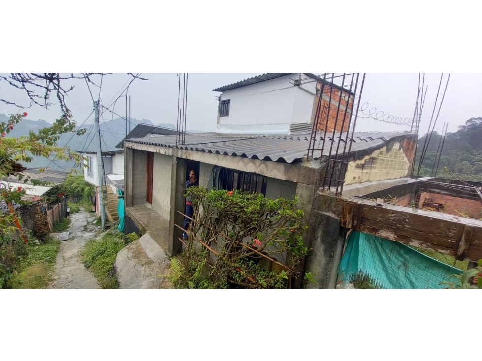 VENTA DE CASA CON RENTA EN LA FLORESTA, VILLAMARÍA