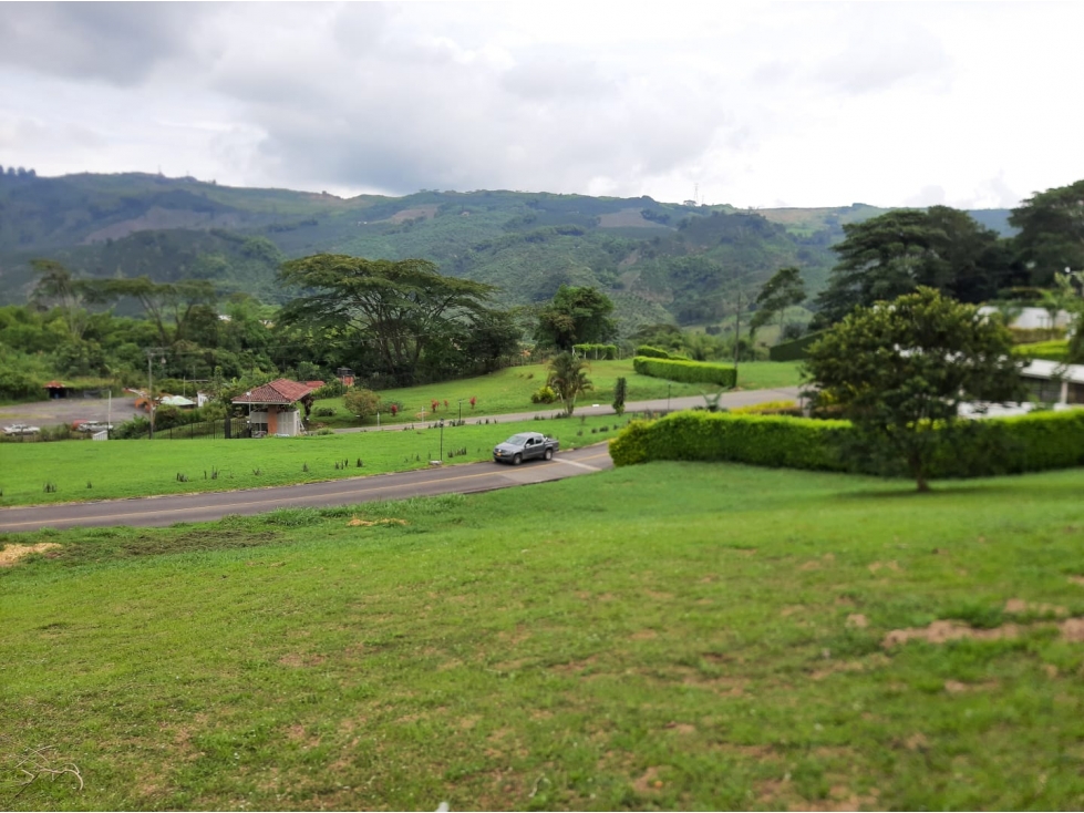 VENTA LOTE CAMPESTRE EN CONJUNTO POR EL CLUB CAMPESTRE MANIZALES