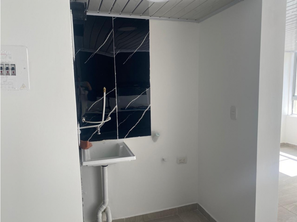 ARRIENDO APARTAMENTO EN LOS ALCAZARES MANIZALES — foto 2