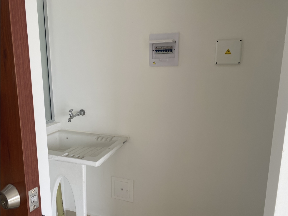 APARTAMENTO EN ARRIENDO VILLAMARIA CON ASCENSOR Y GARAJE - 2