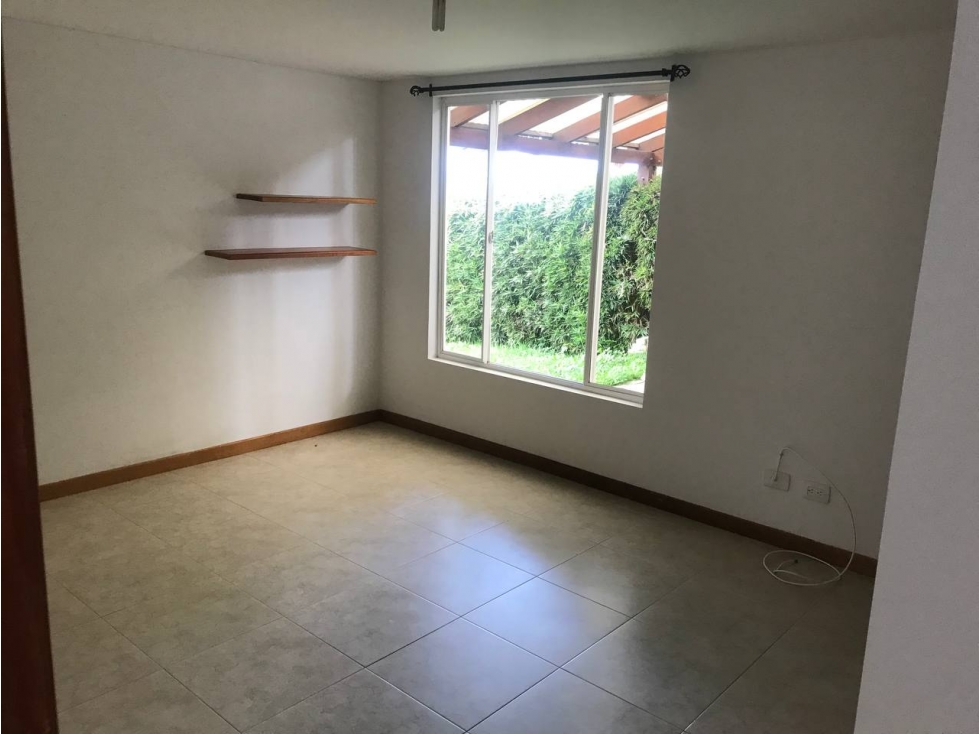 VENTA CASA EN ALHAMBRA, CAMPESTRE CONJUNTO CERRADO MANIZALES — foto 2