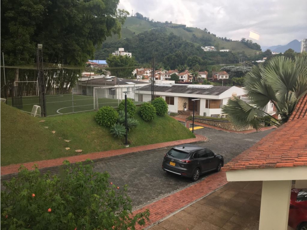 CASA CAMPESTRE EN VENTA EN EL TREBOL, MANIZALES BARATA