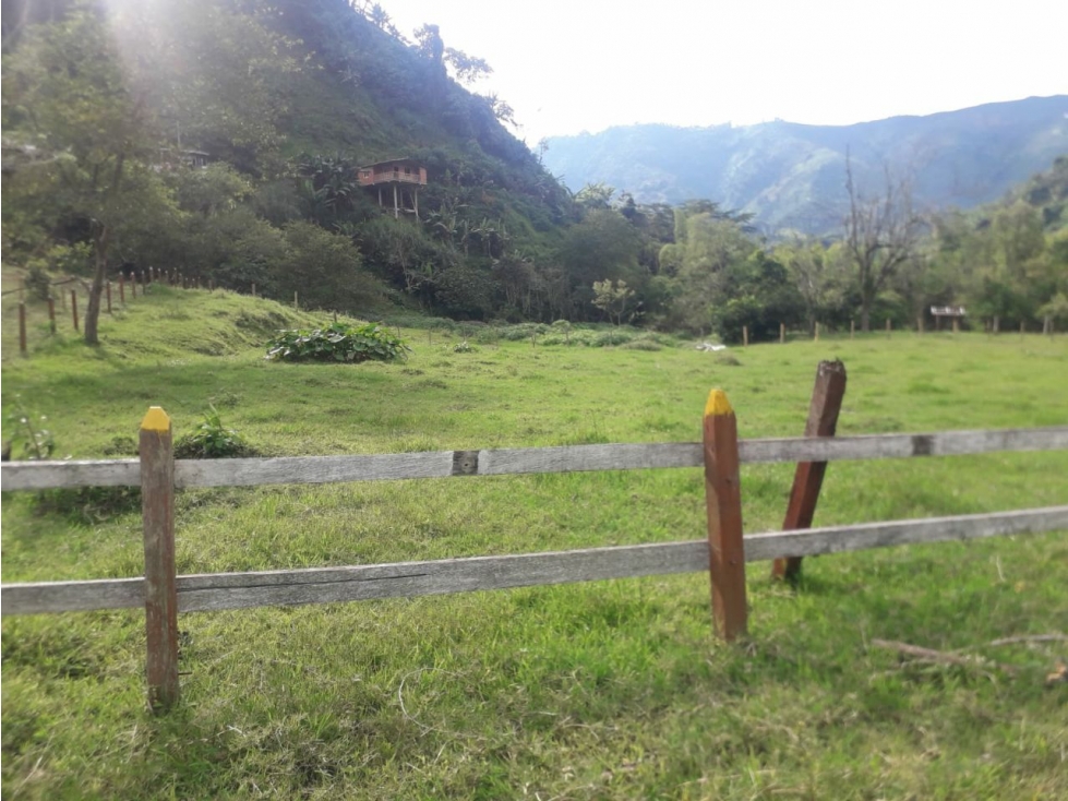 VENTA LOTE LISBOA, CALDAS — foto 2