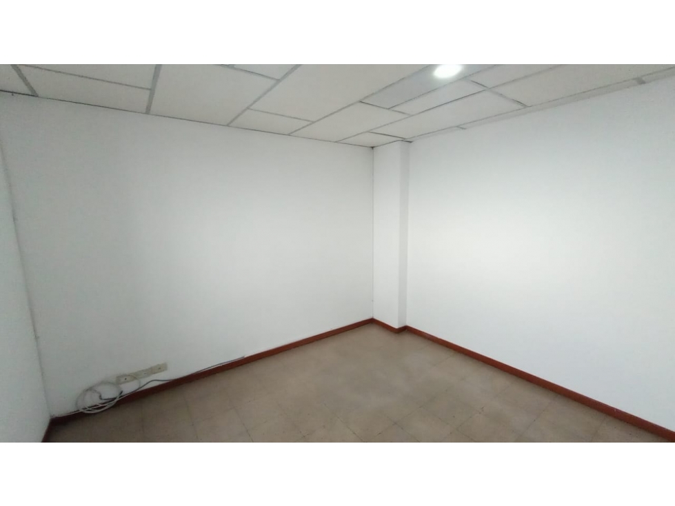 OFICINA EN ARRIENDO EN EL CENTRO DE MANIZALES | ARRIENDOS MANIZALES — foto 3